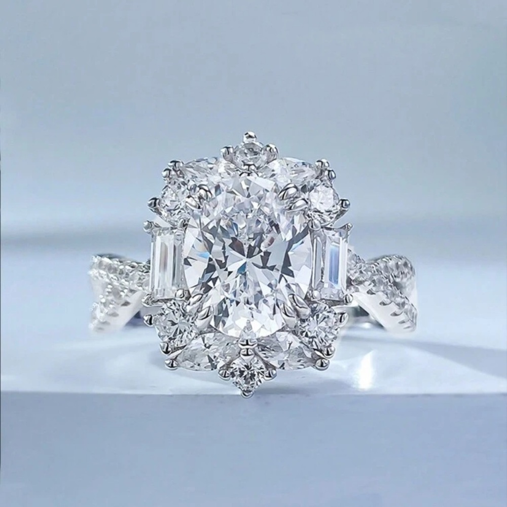 925 Sterling Silver 1 Carat Oval Moissanite Ring NEW